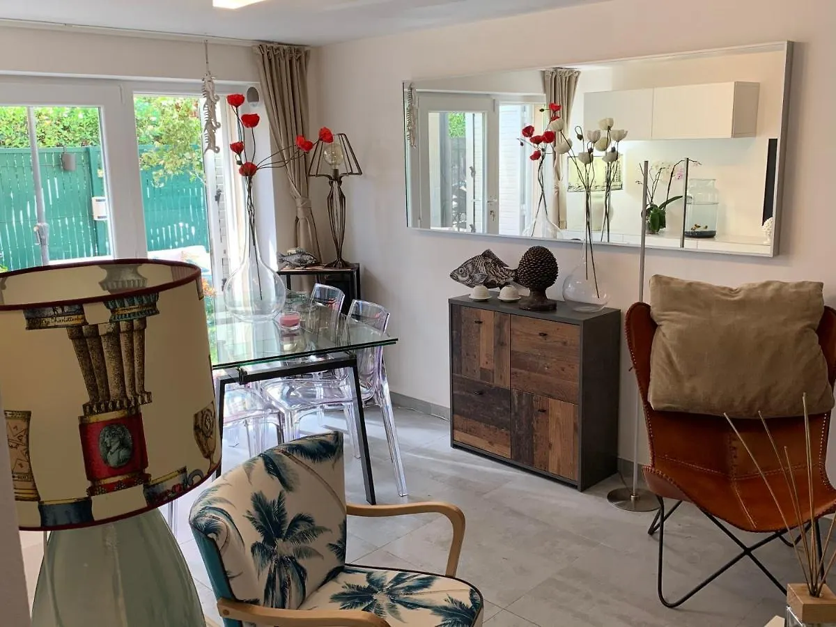 Caramella Guesthouse Viareggio Italia