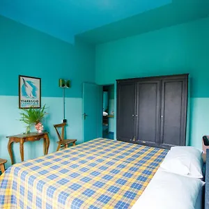 B&B La Bougainville Viareggio Surfers Friendly Frühstückspension